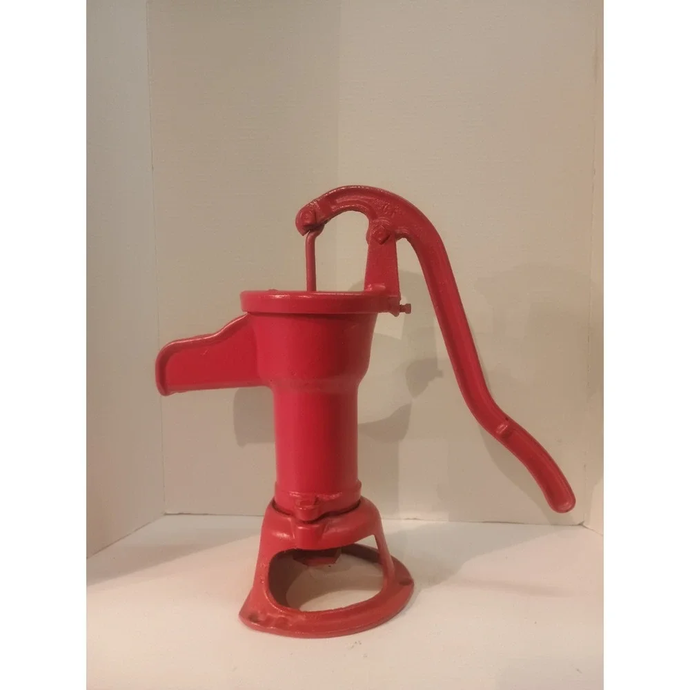 Antique Red Coated Cast Iron Hand Operated Pitcher Well Pump 16